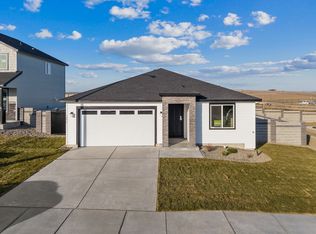 7896 Gilbert St, West Richland, WA