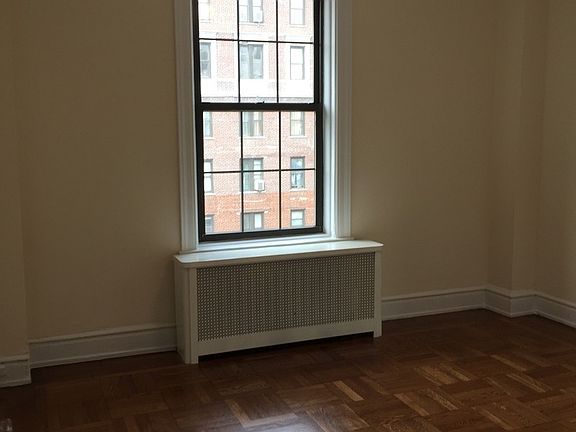 4th image of 910 W End Ave APT 13D