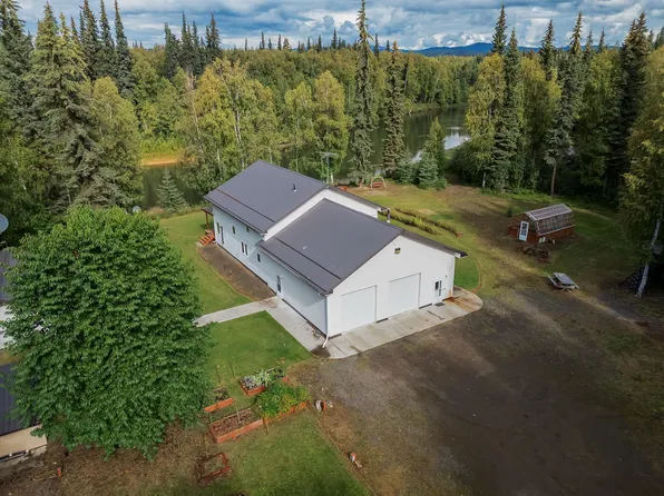 2794 Blue Spruce Way, North Pole, AK 99705