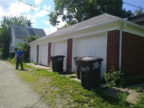 3rd image of 302-304 Fountain Ave