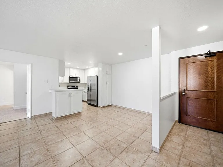 850 State St #414 — Photo 23