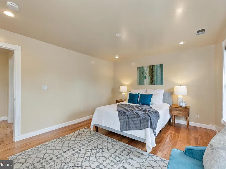 2231 Otis St NE #DETACHED — Photo 13