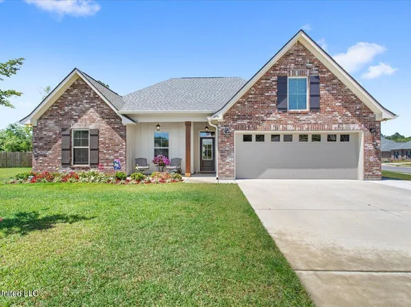 6791 Rolling Green Dr, Pass Christian, MS 39571