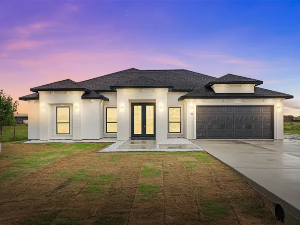 105 Lawson St, Mabank, TX 75147