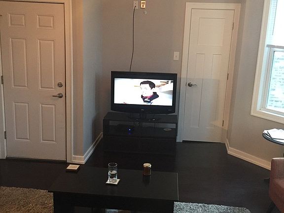 2nd image of 3255 W Leland Ave #2