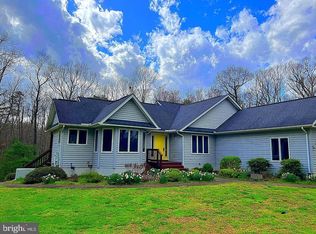 1153 Desert Rd, Reva, VA 22735