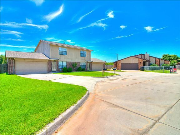 2nd image of 3203 Lois Arlene Cir