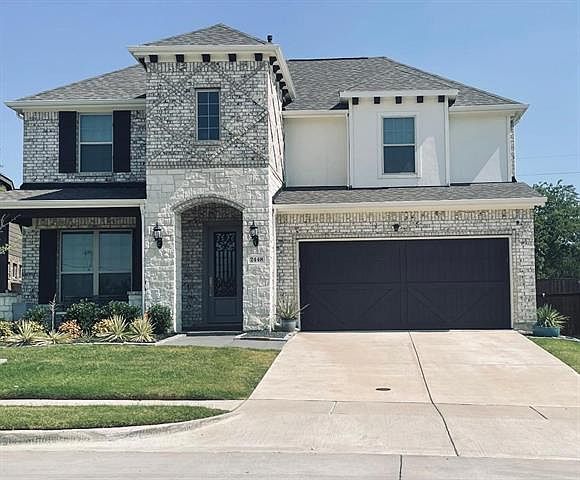 1st image of 2448 Valley Ln