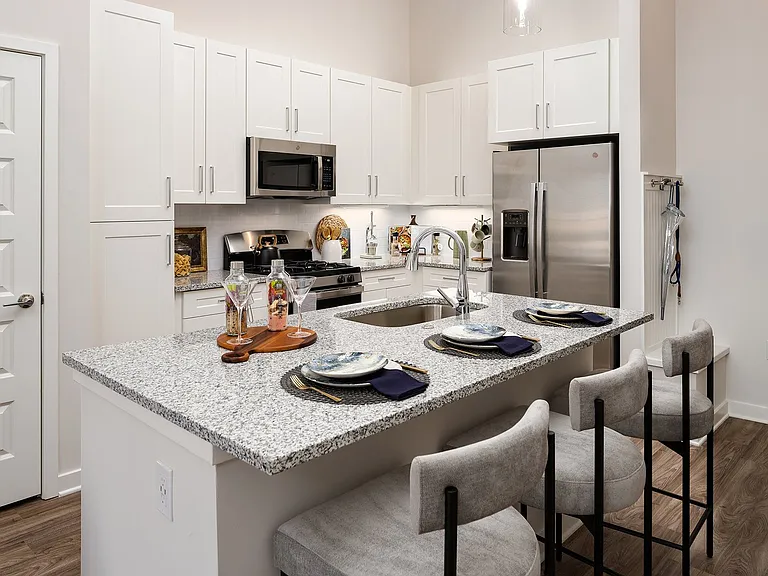 Aura Creekside Apartments — Photo 12
