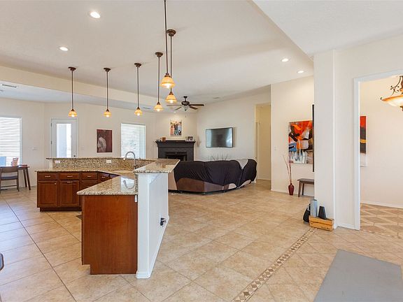 4th image of 3 Ec Tucker Ct