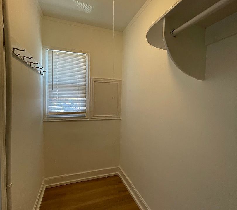 2nd image of 1501 38th Ave APT 10