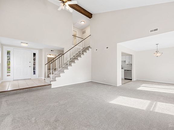 5th image of 916 Indian Boundary Dr