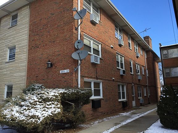 3rd image of 6851 N Northwest Hwy