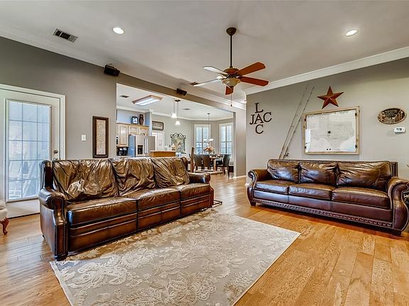 2nd image of 108 Westlake Woods Dr