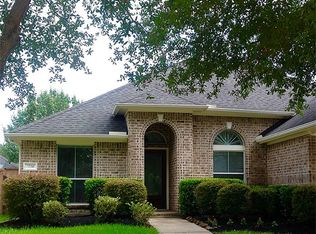 3330 Thistlegrove Ln, Sugar Land, TX 77498