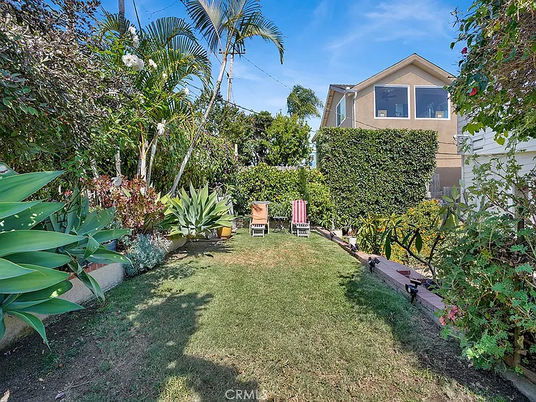 33841 Golden Lantern St — Photo 10