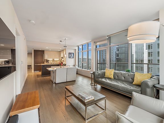 3rd image of 583 Battery St APT 2202N