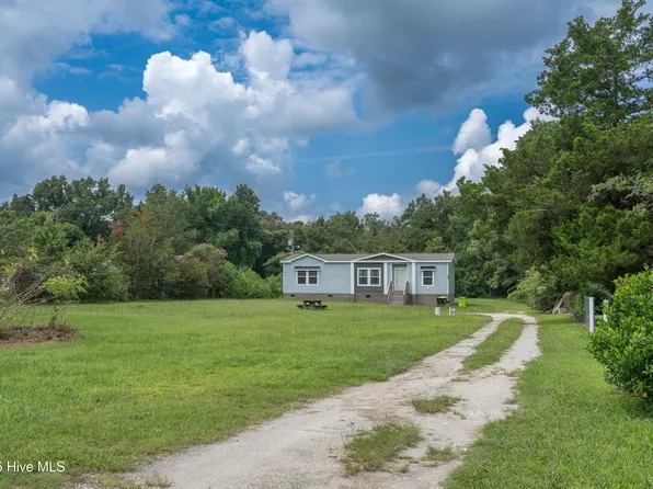 239 Belgrade Swansboro Road, Stella, NC 28582
