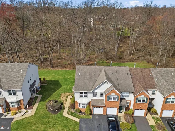 522 Jason Dr, Southampton, PA 18966