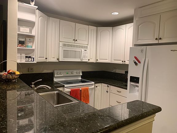 4th image of 4185 Porte De Merano Unit 154