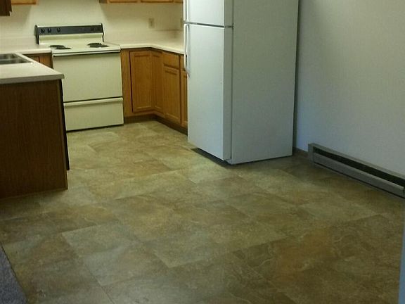 2nd image of 628 Westwynd Ct
