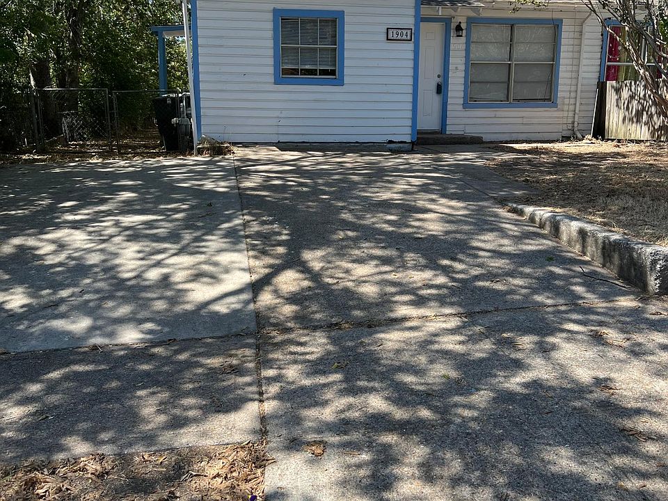 1st image of 1904 Poage Ave