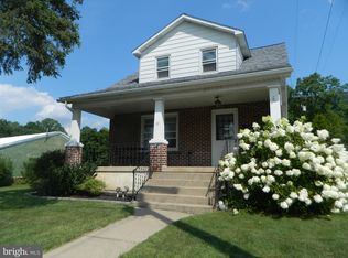 111 Sunset Ave, Pleasant Gap, PA 16823