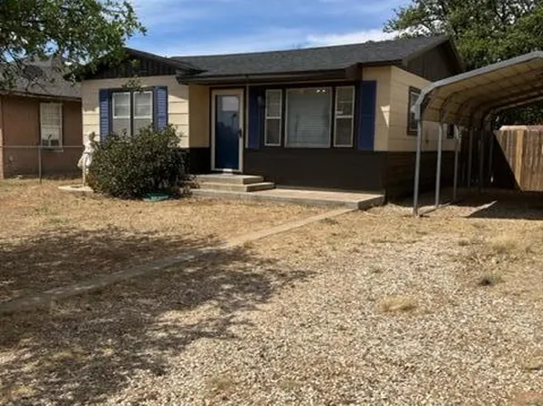 2312 N 1st St, Tahoka, TX 79373