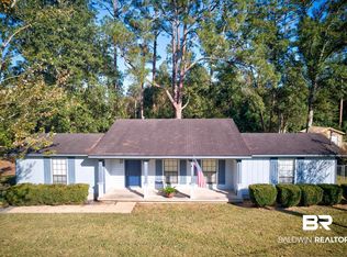 22086 Nelson St, Robertsdale, AL 36567