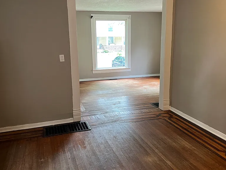 1308 Lafayette Ave — Photo 8