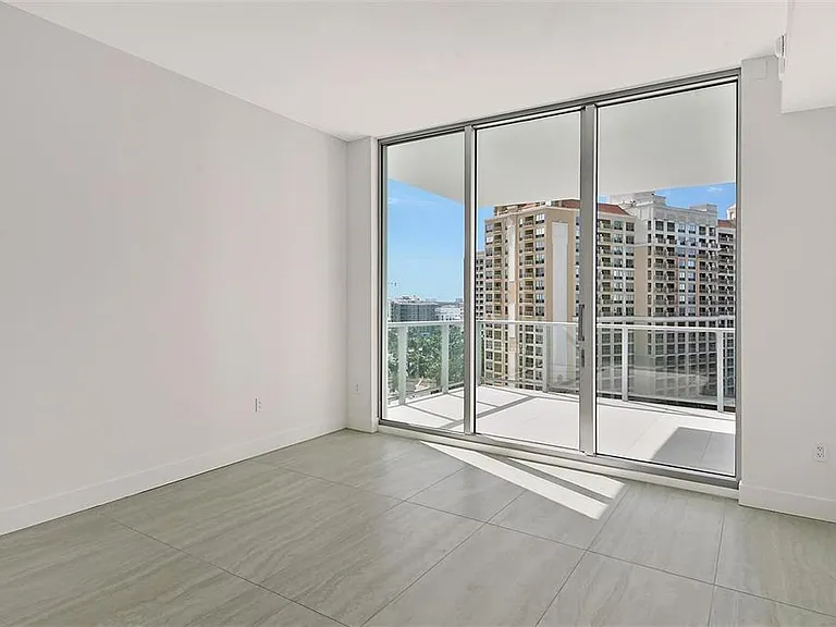 301 Quay Cmns #1011 — Photo 21