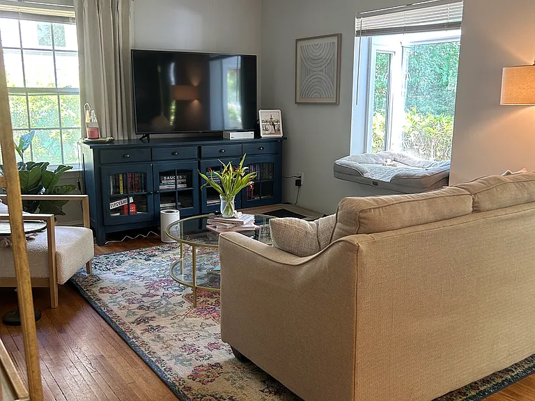 532 Iverson Way — Photo 13