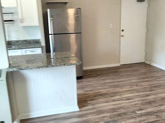 4th image of 14300 Madison Ave #208