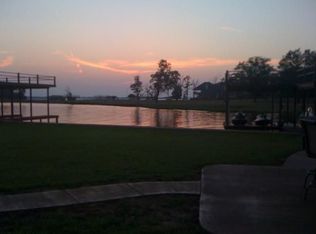 310 Saint Andrews Dr, Mabank, TX 75156