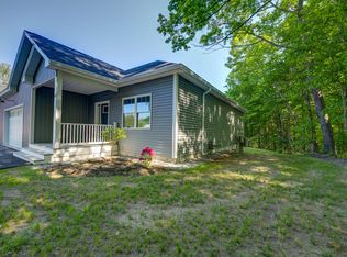 7 River Oaks Way #2, Falmouth, ME 04105