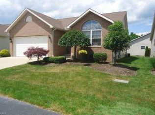 128 Royal Troon Dr SE, Warren, OH