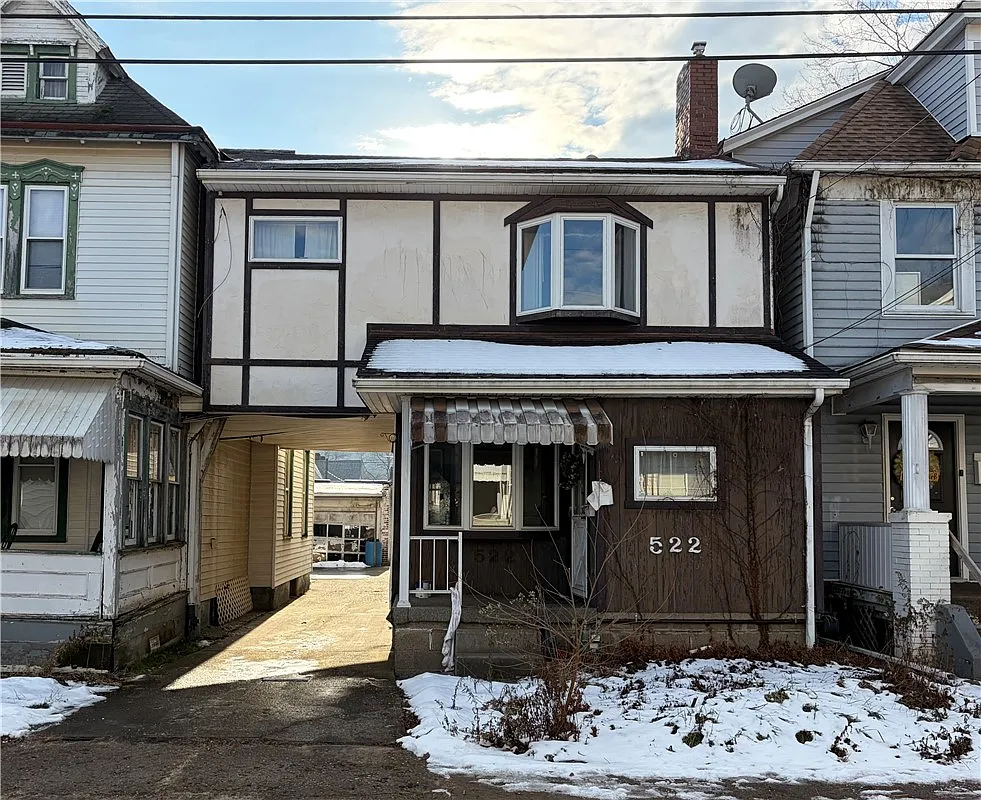 522 3rd Ave photo 1