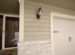 208 Heidi Ln, Saint Paul, MN 55115