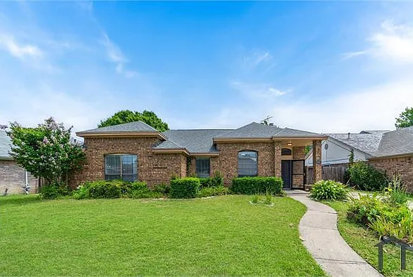 6310 Azalea Dr