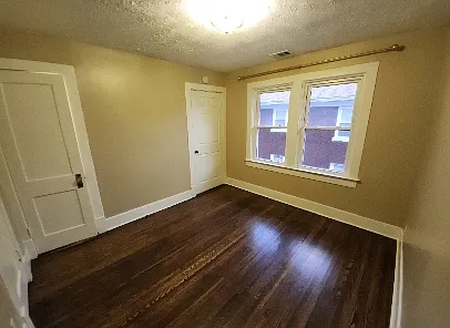 103 N 38th St #4 — Photo 2