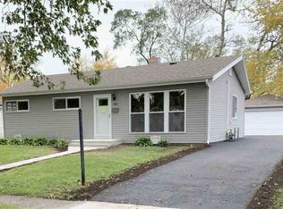 532 N Lincoln Ave, Villa Park, IL 60181