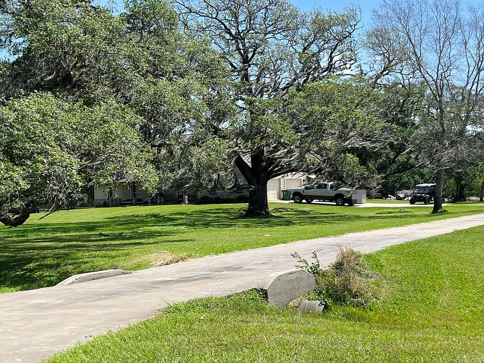 2nd image of 1013 Mill Rd