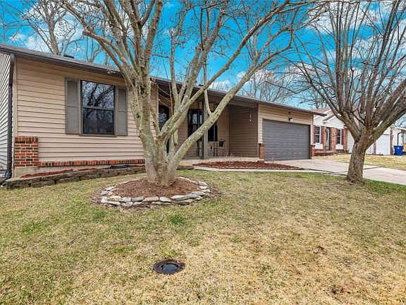 2nd image of 2922 Dividend Park Dr