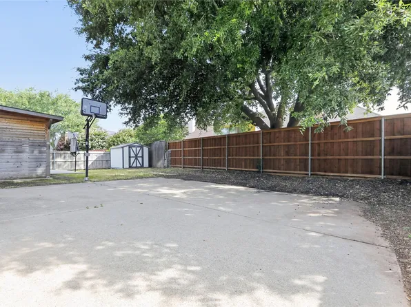 3909 Tuscany Ct, Arlington, TX 76016