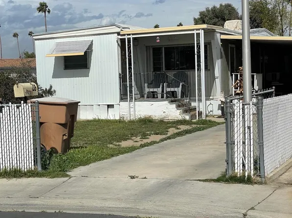 1501 Calcutta Dr Space 28, Bakersfield, CA 93307