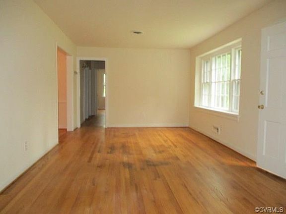 3rd image of 8503 Weldon Dr