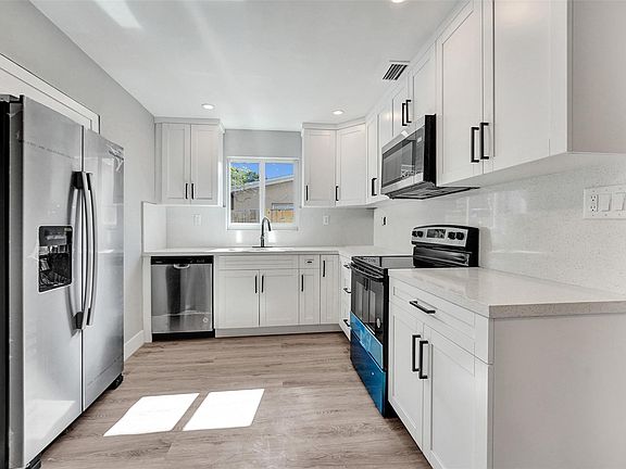 4th image of 1860 NW 36th Terrace