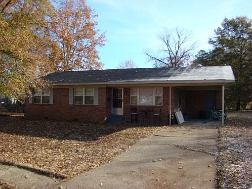 1st image of 929 S 27th St