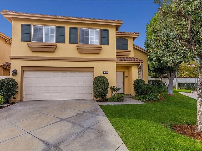 12980 Mackenzie Dr — Photo 1