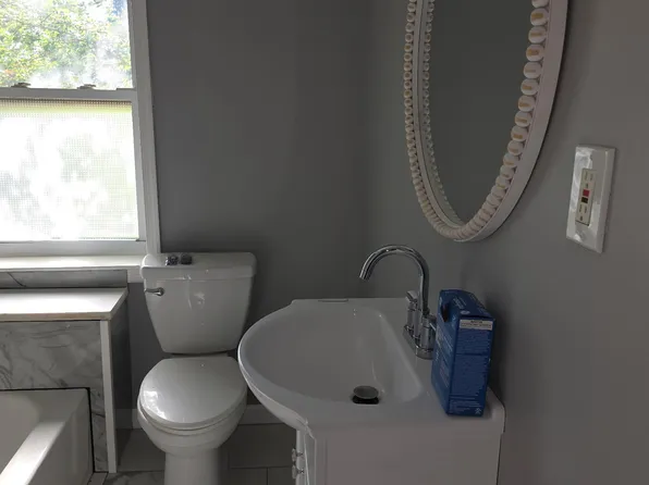 11 Victor Ave, Hamilton, NJ 08609